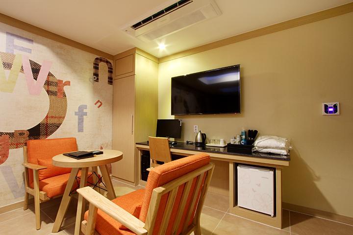 Suwon Orsay Business Hotel Exterior photo