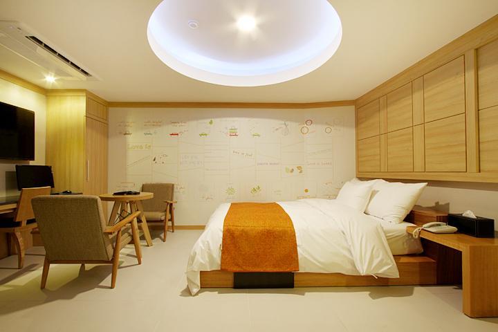 Suwon Orsay Business Hotel Exterior photo